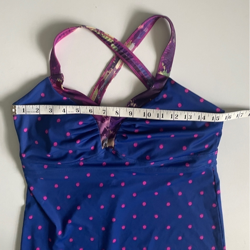 The North Face swim tankini top size M - Picture 10 of 10